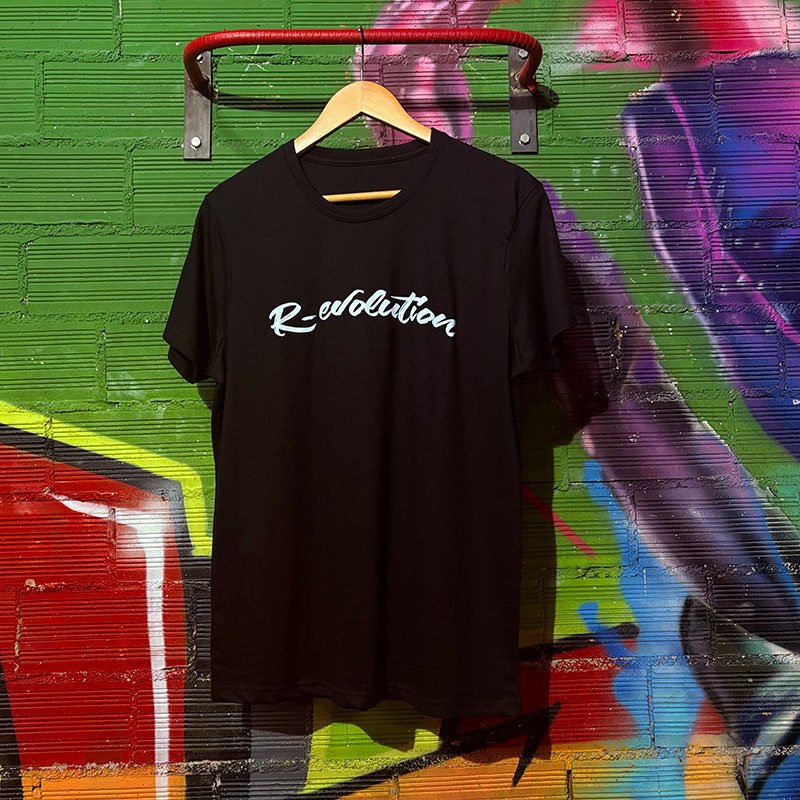 Camiseta Negra R-evolution